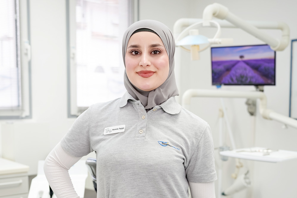 Zahnarzt Ebersbach – Dr. Eggenweiler – Team – Frau Tagiga Zahnarzt Ebersbach - Dr. Eggenweiler - Team - Frau Tagiga