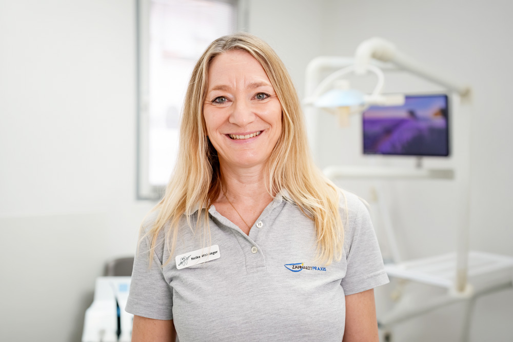 Zahnarzt Ebersbach – Dr. Eggenweiler – Team – Frau Waldinger Zahnarzt Ebersbach - Dr. Eggenweiler - Team - Frau Waldinger